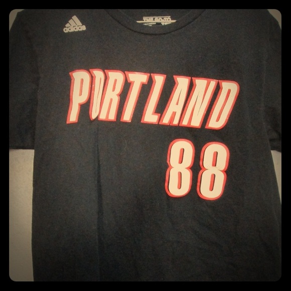 🛍$1 Add-on Item!🛍 Adidas T-shirt - size Large - Picture 3 of 6